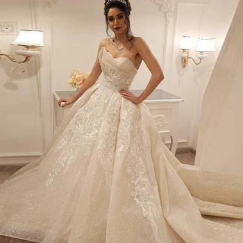 Великолепные свадебные платья без бретелек 2021 Кружевные аппликации, Арабский шлейф, свадебные платья с рюшами в Дубайском стиле, свадебные платья в Дубае