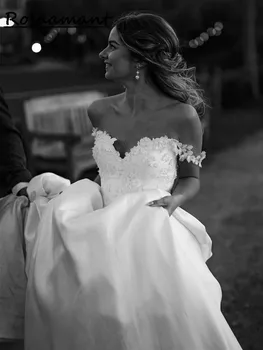 Свадебное платье трапециевидной формы в стиле бохо со шнуровкой в виде сердечка, расшитое бисером, придворный шлейф, винтажное свадебное платье